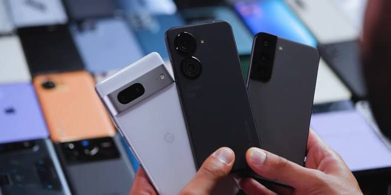 Best Old Flagship Phones to Buy in 2024 - TechCatena